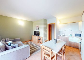 Soggiorno - Three-room apartment Via pieve vecchia
 
43, Manerba del Garda - photo 5