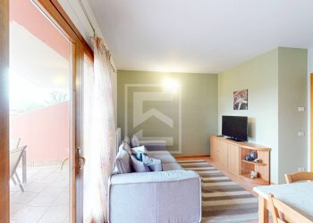 Soggiorno - Three-room apartment Via pieve vecchia
 
43, Manerba del Garda - photo 6