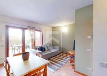 Soggiorno - Three-room apartment Via pieve vecchia
 
43, Manerba del Garda - photo 10