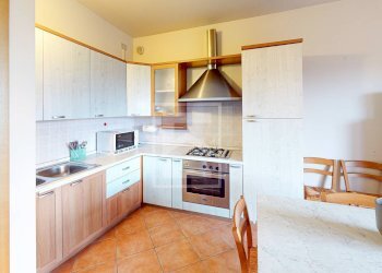 Soggiorno - Three-room apartment Via pieve vecchia
 
43, Manerba del Garda - photo 11