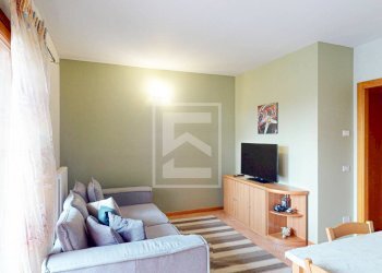 Soggiorno - Three-room apartment Via pieve vecchia
 
43, Manerba del Garda - photo 14