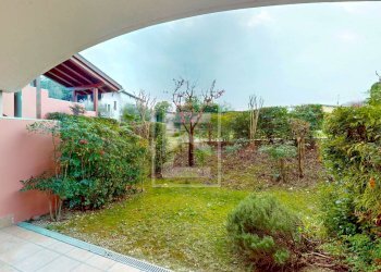 Giardino secondario - Three-room apartment Via pieve vecchia
 
43, Manerba del Garda - photo 26