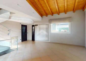 Salotto - Villa via del Torchio
 
43, Manerba del Garda - foto 8