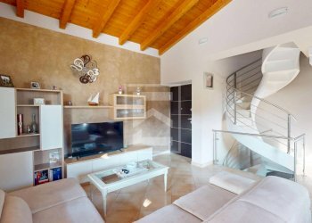 Salotto - Villa via del Torchio
 
43, Manerba del Garda - foto 10