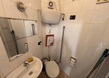 Bagno - Magazzino via Giuseppe Pessale, Genova (zona Nervi) - foto 8