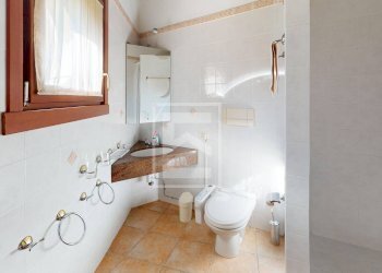 Foto 31 - Trilocale Località Sermana
 
1, Peschiera del Garda - foto 31