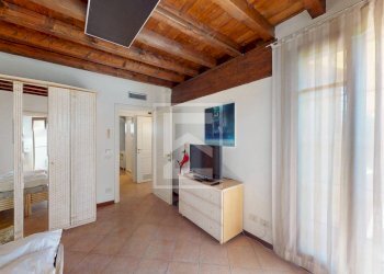 Foto 34 - Trilocale Località Sermana
 
1, Peschiera del Garda - foto 34