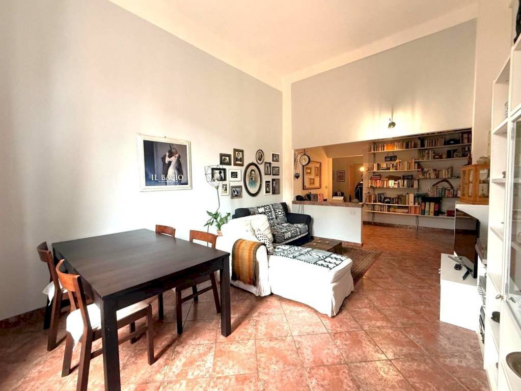 Salone - Quadrilocale piazza di Santa Brigida, 15, Genova - foto 2