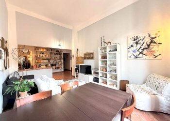 Salone - Quadrilocale piazza di Santa Brigida, 15, Genova - foto 1