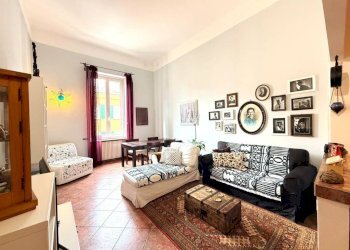 Salone - Quadrilocale piazza di Santa Brigida, 15, Genova - foto 3