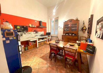 Cucina - Quadrilocale piazza di Santa Brigida, 15, Genova - foto 17