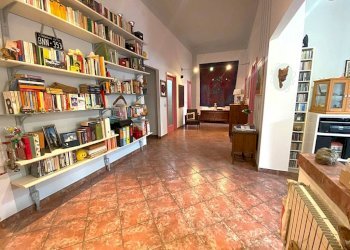 Ingresso - Quadrilocale piazza di Santa Brigida, 15, Genova - foto 19