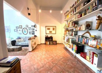 Ingresso - Quadrilocale piazza di Santa Brigida, 15, Genova - foto 20