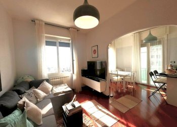 Salone - Two-room apartment via Belsito, Genova (neighborhood Nervi) - photo 6