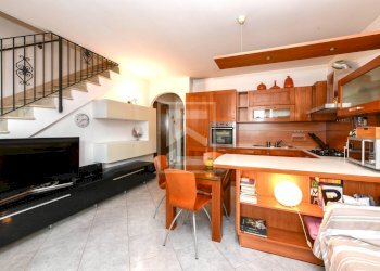 Foto 4 - Quadrilocale via caravaggio
 
3, Sirmione - foto 4