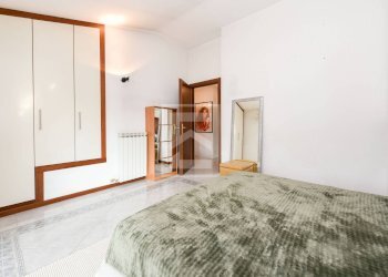 Foto 17 - Quadrilocale via caravaggio
 
3, Sirmione - foto 17