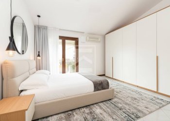 Foto 17 - Quadrilocale via caravaggio
 
3, Sirmione - foto 17