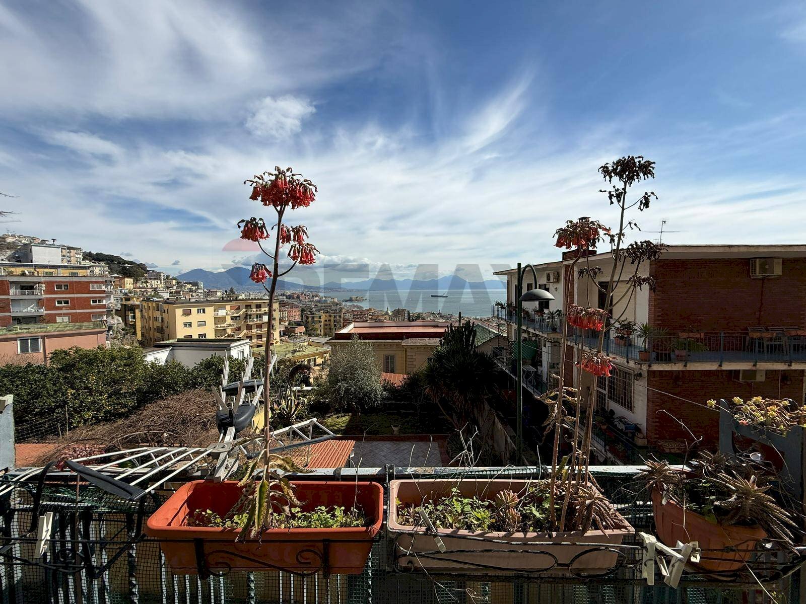 Edificio all\'aperto - Quadrilocale Napoli - foto 2