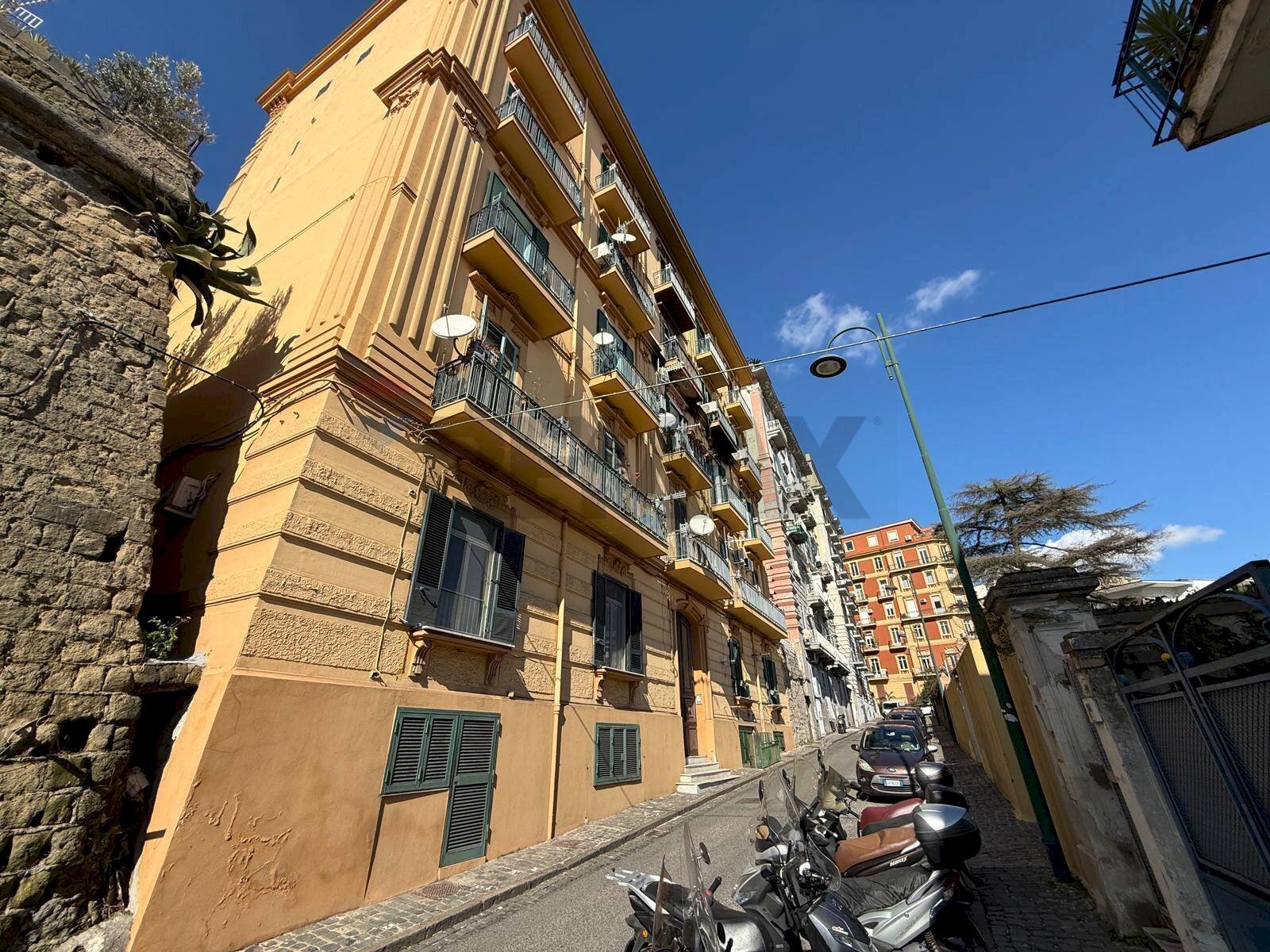 Edificio all\'aperto - Quadrilocale Napoli - foto 3