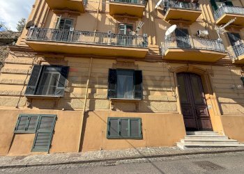 Edificio all\'aperto - Quadrilocale Napoli - foto 4