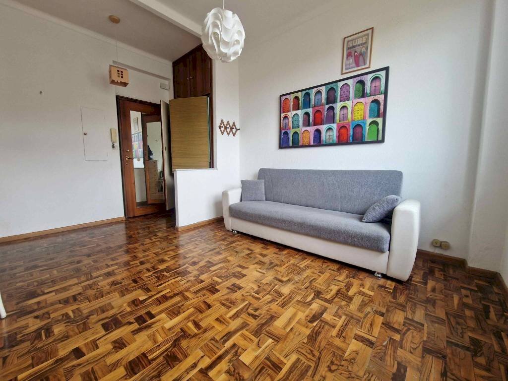 Salone - Bilocale Genova (zona Lagaccio) - foto 3