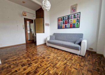 Salone - Two-room apartment Genova (neighborhood Lagaccio) - photo 3