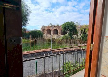 Balcone - Locale Commerciale Pozzuoli - foto 8