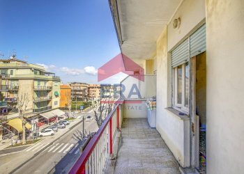 Foto 12 - Trilocale Viale Danimarca
 
48, Pomezia - foto 12