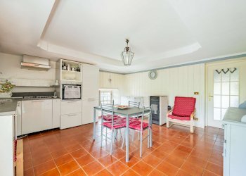 p1348355-hdr - Four-room apartment via Valentino, 43, Pinerolo - photo 10