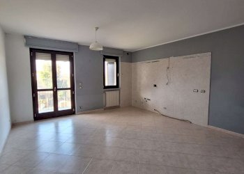 whatsapp image 2026-03-13 at 11.43.11 (3) - Bilocale via Torino, 231, Castiglione Torinese - foto 6