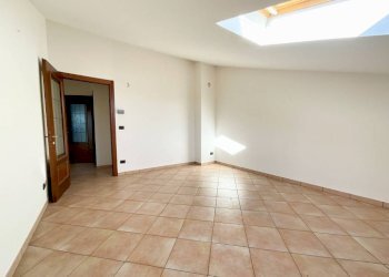 Camera da letto - Villa via Giuseppe Mazzini, 14, Busca - photo 39