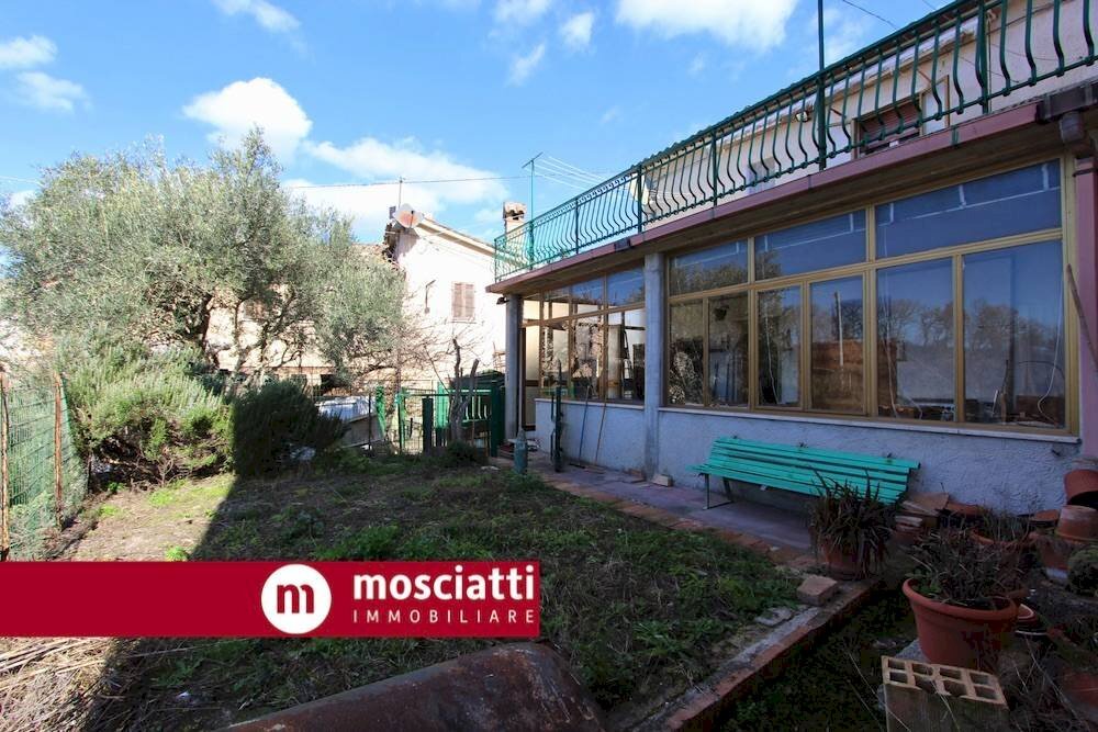 Foto 1 - Casa indipendente Località Collaiello
 
7, Gagliole - foto 1