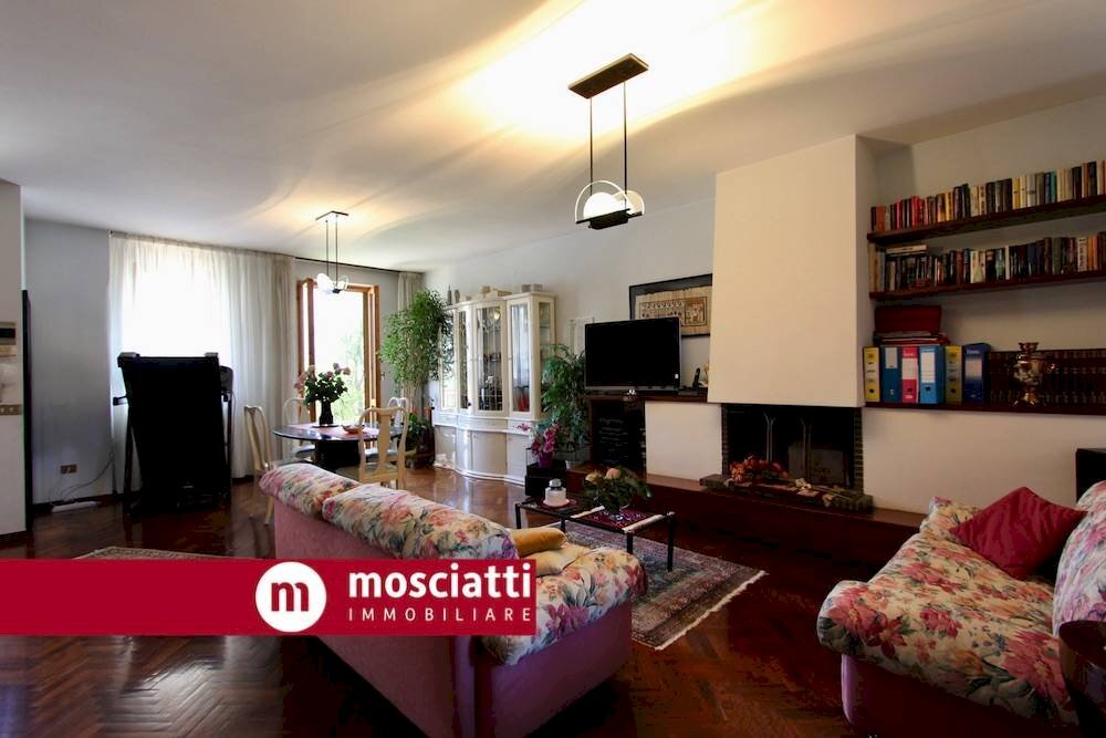 Foto 1 - Terraced Villa Via Aldo Moro
 
9, Matelica - photo 1