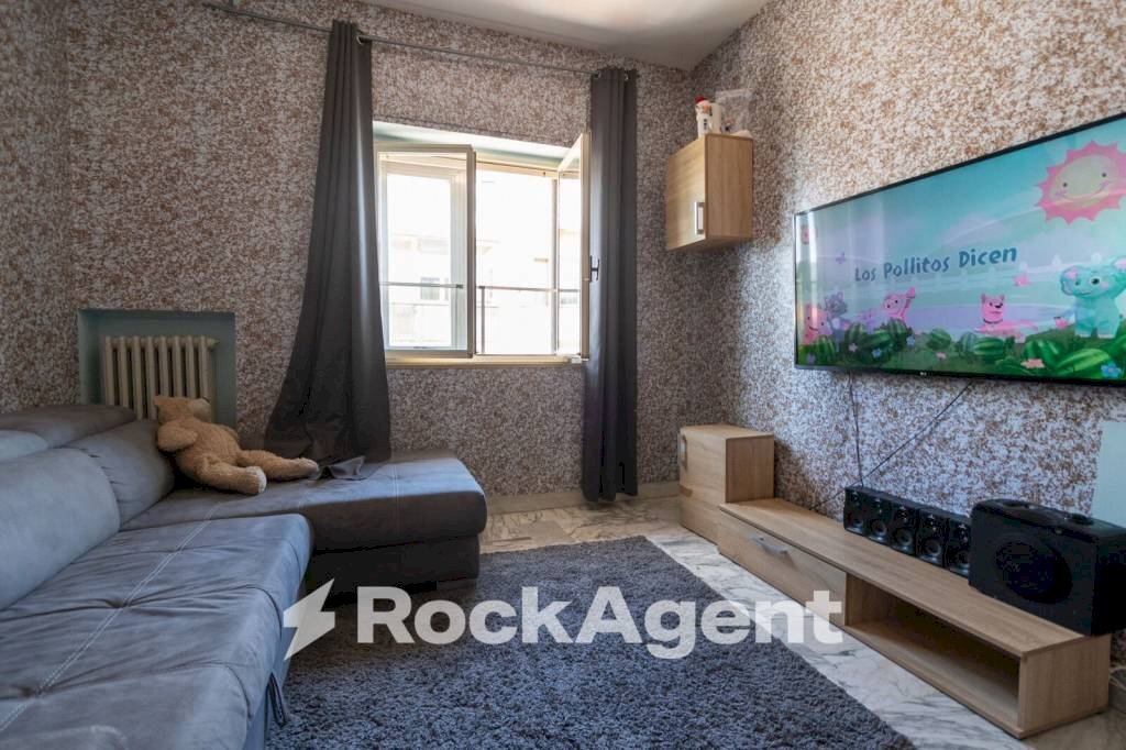 Salone - Trilocale via Ettore Vitale, 18, Catanzaro - foto 3