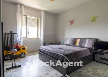 Camera da letto - Trilocale via Ettore Vitale, 18, Catanzaro - foto 10