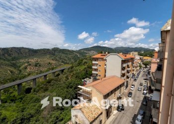 Vista - Trilocale via Ettore Vitale, 18, Catanzaro - foto 16