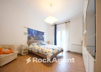 Camera da letto - Appartamento via di Burlo, Genova (zona Sestri Ponente) - foto 25