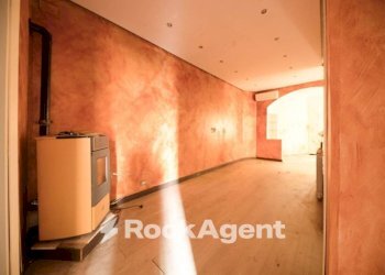 Stanza non arredata - Trilocale via Leonardo Montaldo, 21, Genova (zona Marassi) - foto 7