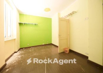 Stanza non arredata - Trilocale via Leonardo Montaldo, 21, Genova (zona Marassi) - foto 14