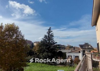 Vista - Trilocale viale Eugenio IV, 136, Vetralla - foto 7