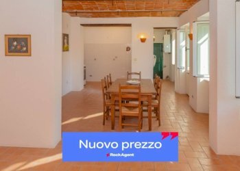 Salone - Independent house via Circonvallazione, 19, Castiglione Tinella - photo 2