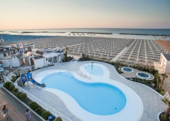 Foto 13 - Hotel via facchini
 
9, Cattolica - foto 13