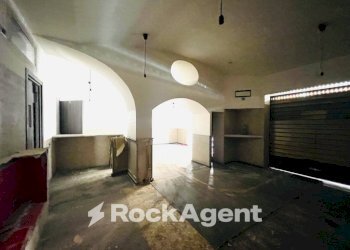 Interno non residenziale - Negozio via Angelo Volpicelli, 30/32, Arzano - foto 9