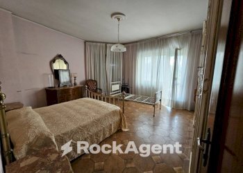 Camera da letto - Quadrilocale piazza Annunziata, 4, Angri - foto 13