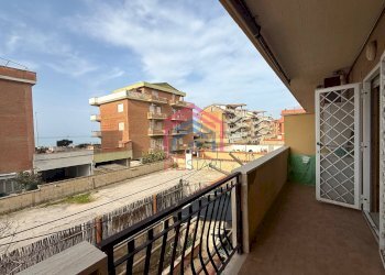 Foto 21 - Three-room apartment via Bologna
 
31, Ardea - photo 21