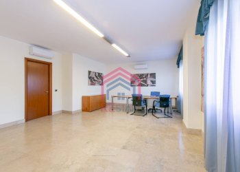 Foto 10 - Office VIA DEL MARE
 
89, Pomezia - photo 10