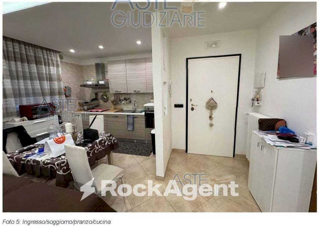 Ingresso - Three-room apartment via Francesco Eugenio Silvestri, 13, Bari - photo 2