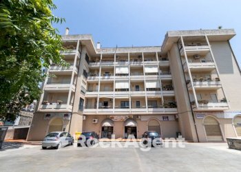 Facciata - Quadrilocale viale dei Bizantini, 75/2, Catanzaro - foto 29