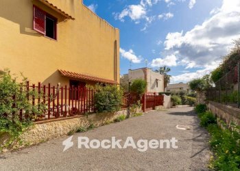 Zona - Villa via Vampolieri, 34, Aci Catena - foto 3