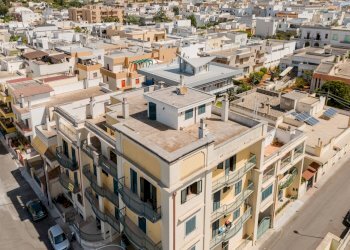 Foto 3 - Attico Piazza Cesare Terranova
 
5, Parabita - foto 3